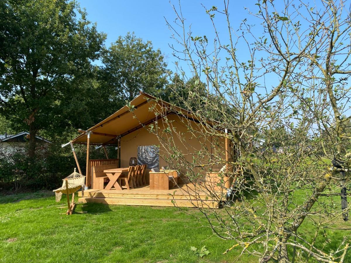 Camping De Vinkenkamp Lieren Esterno foto
