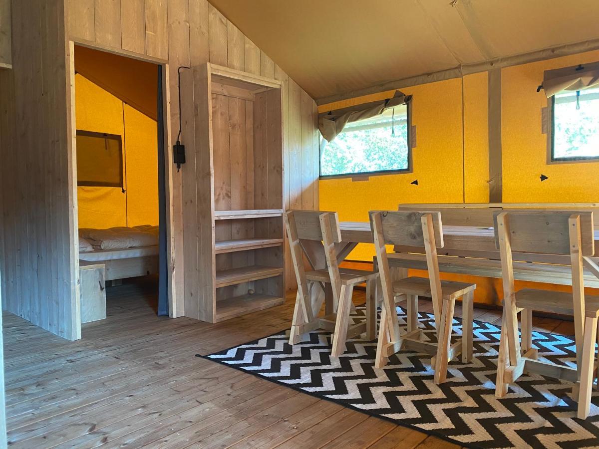 Camping De Vinkenkamp Lieren Esterno foto