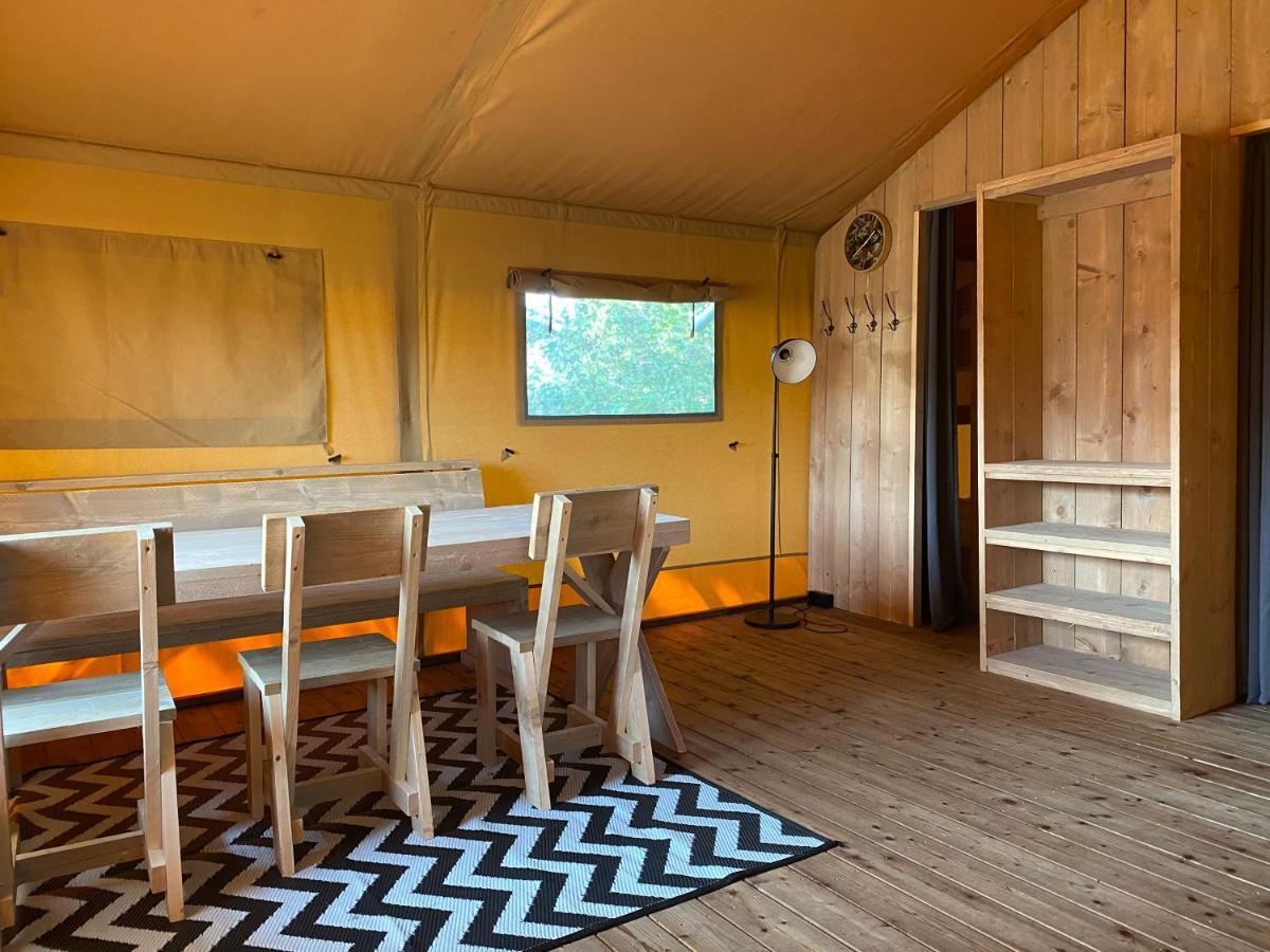 Camping De Vinkenkamp Lieren Esterno foto