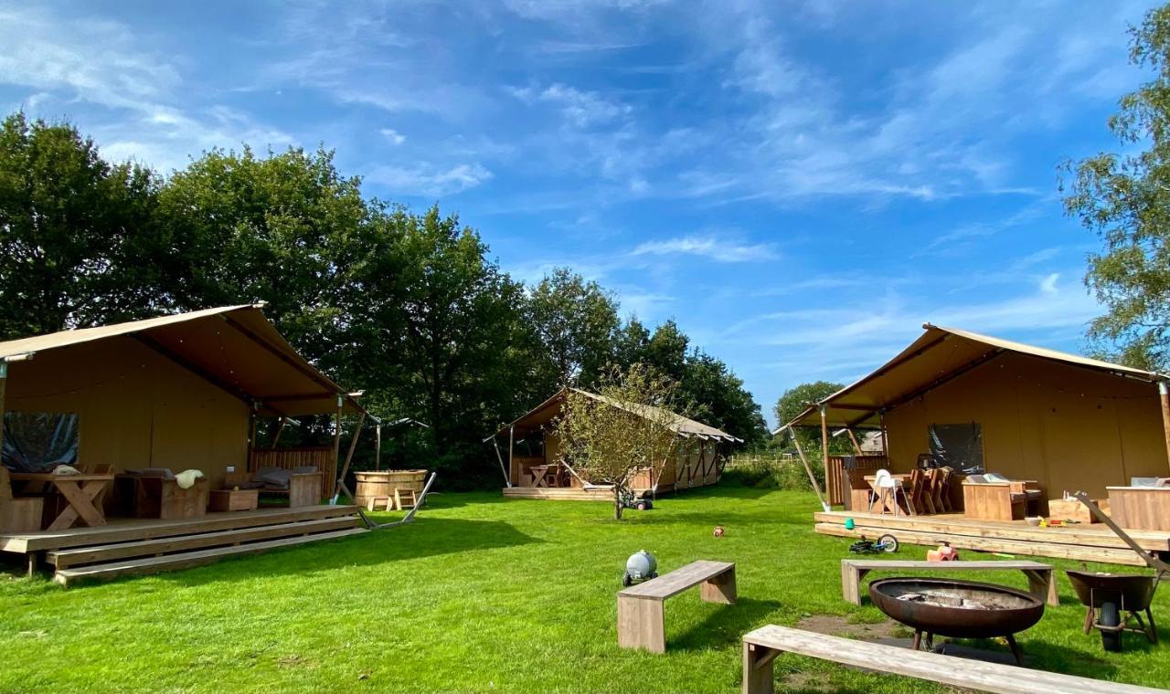 Camping De Vinkenkamp Lieren Esterno foto