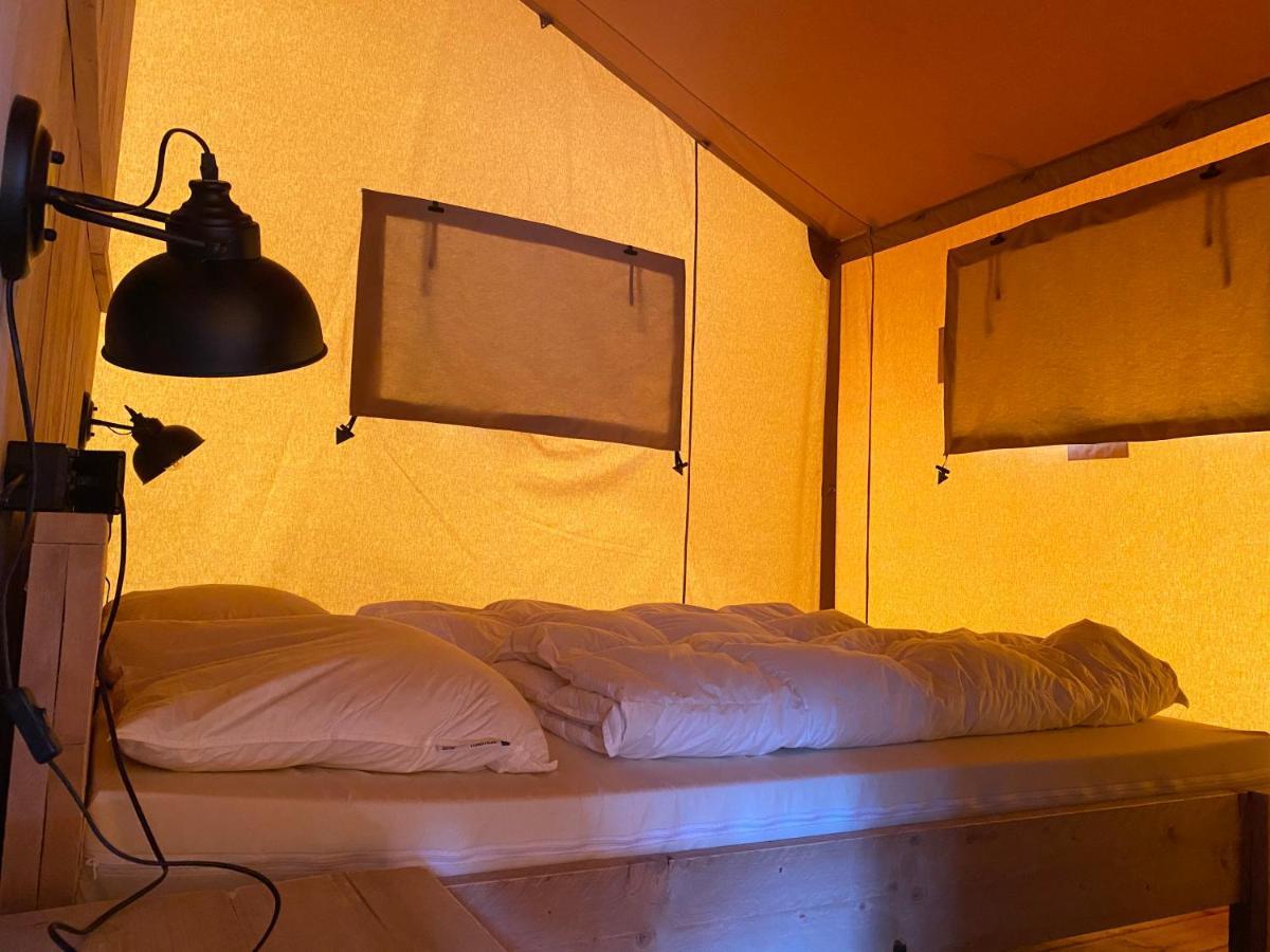 Camping De Vinkenkamp Lieren Esterno foto