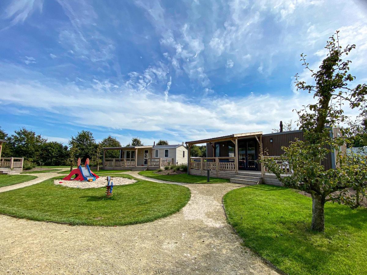 Camping De Vinkenkamp Lieren Esterno foto