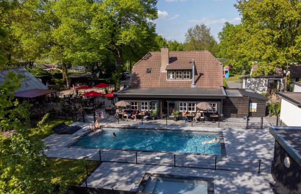 Camping De Vinkenkamp Lieren Esterno foto