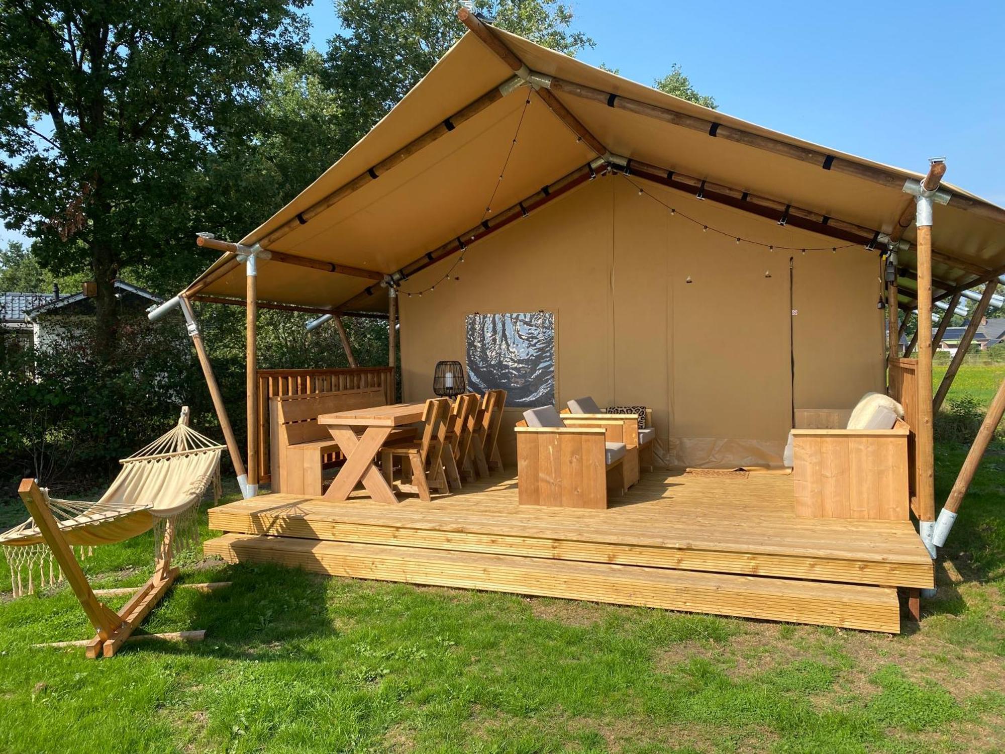 Camping De Vinkenkamp Lieren Esterno foto