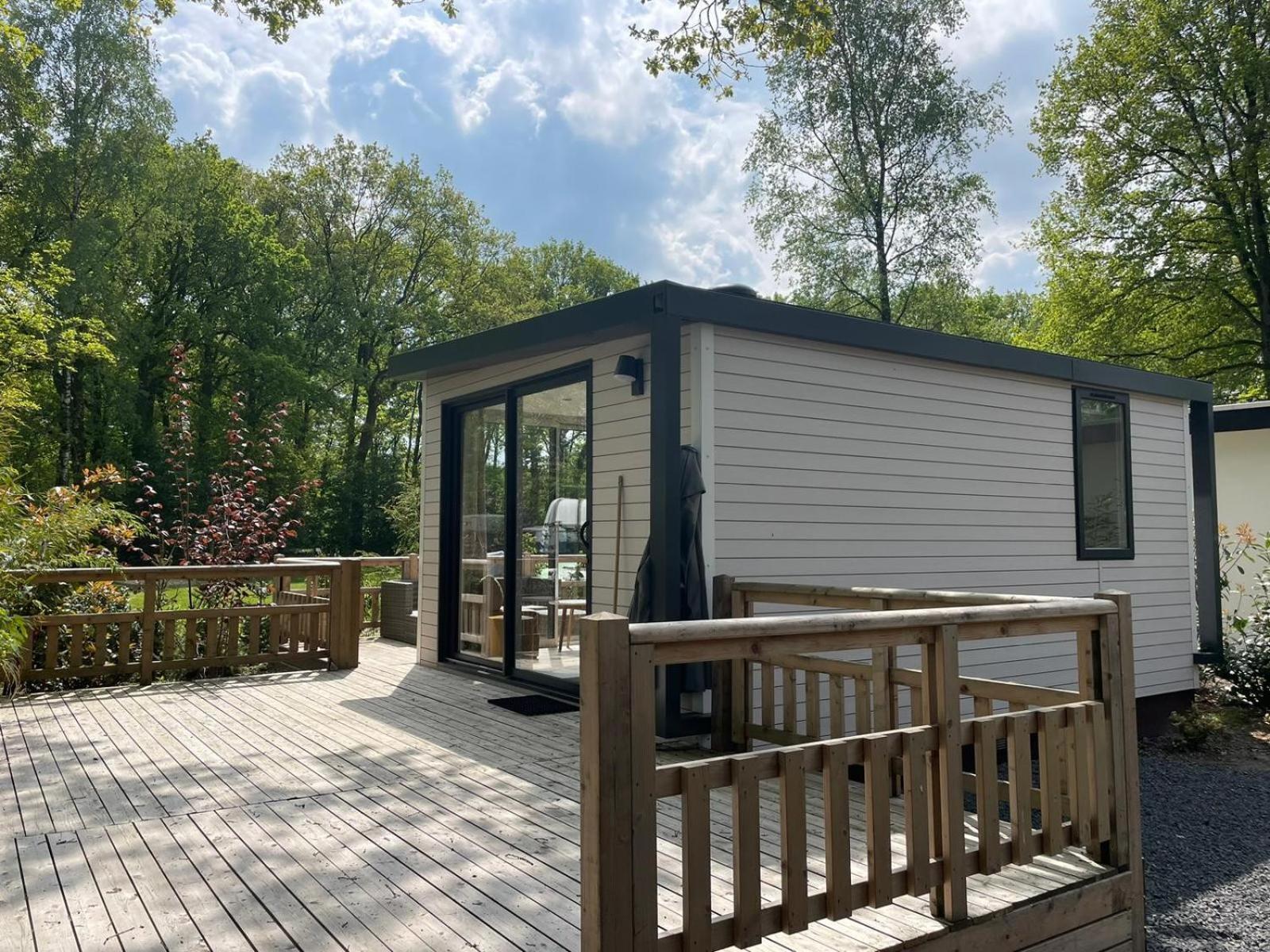 Camping De Vinkenkamp Lieren Esterno foto
