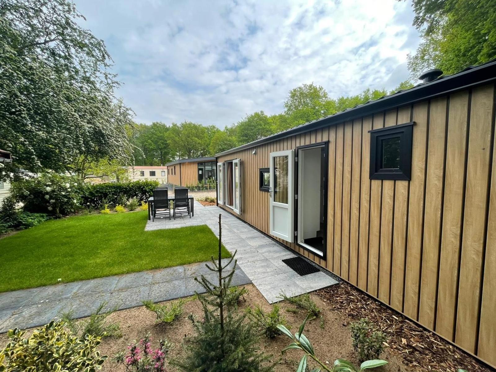 Camping De Vinkenkamp Lieren Esterno foto